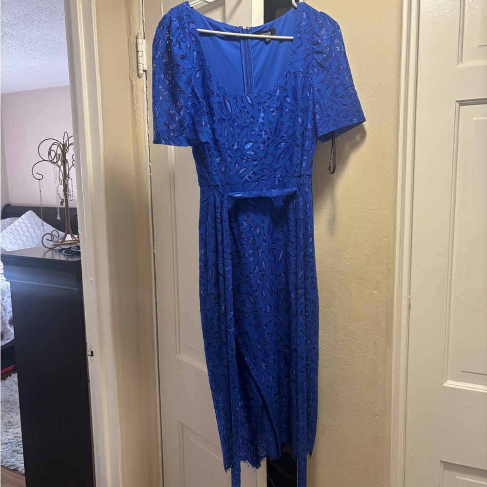 Dress - Picture 3 of 4